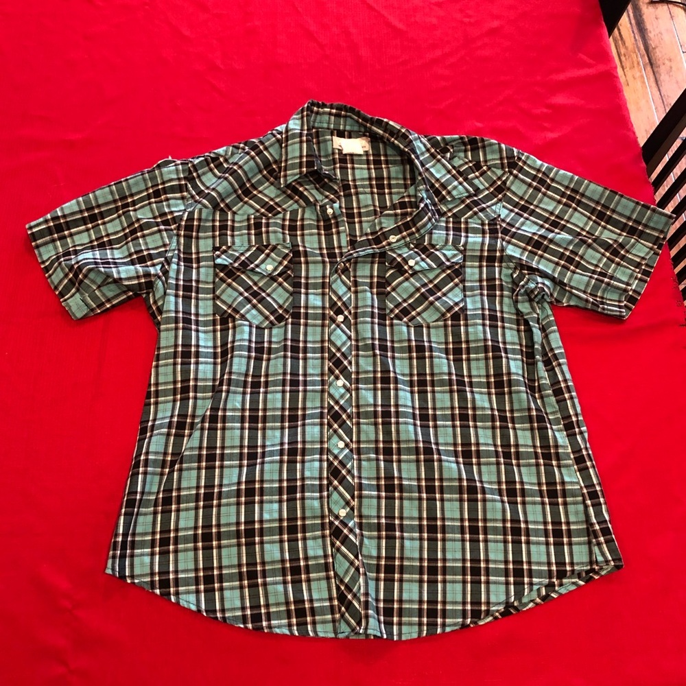 Men’s XL pearl snap